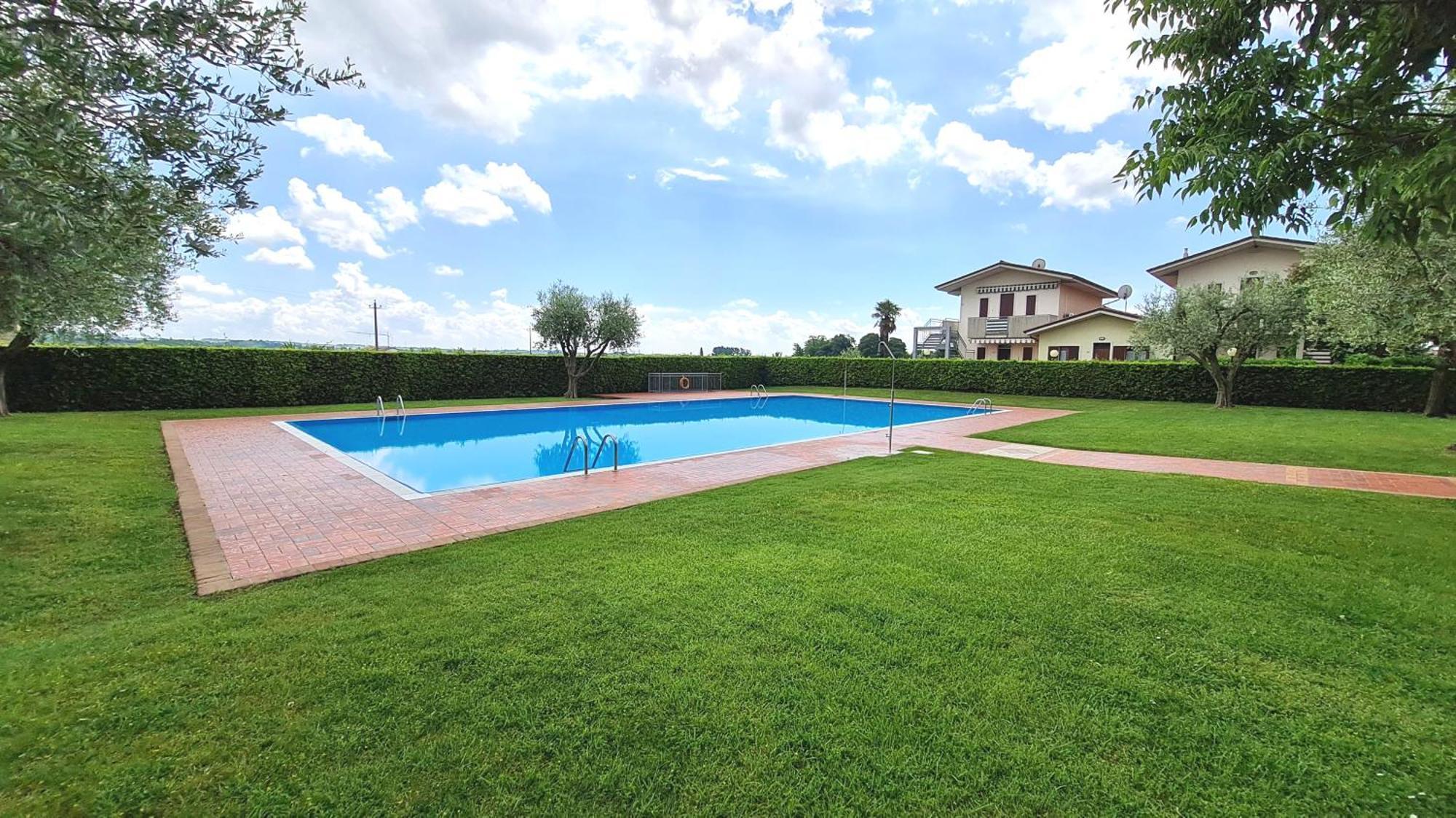Apartments Gli Ulivi Lazise Exterior foto